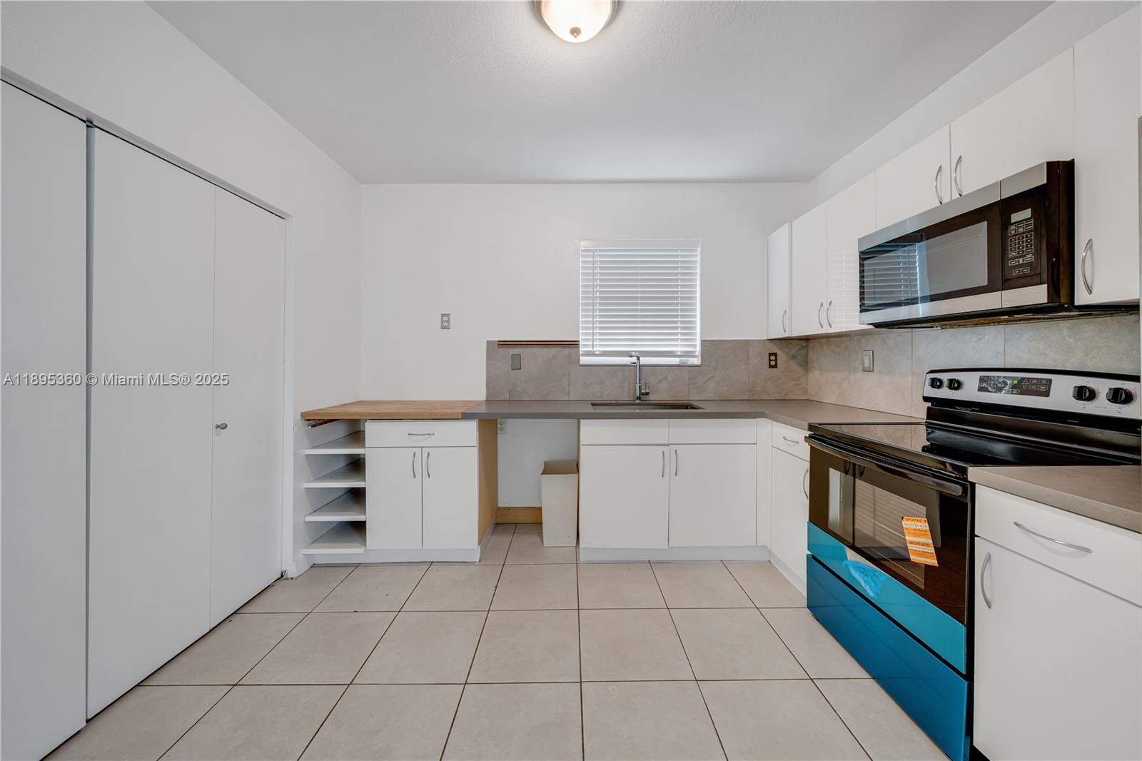 BAY VISTA PARK - Residential Income