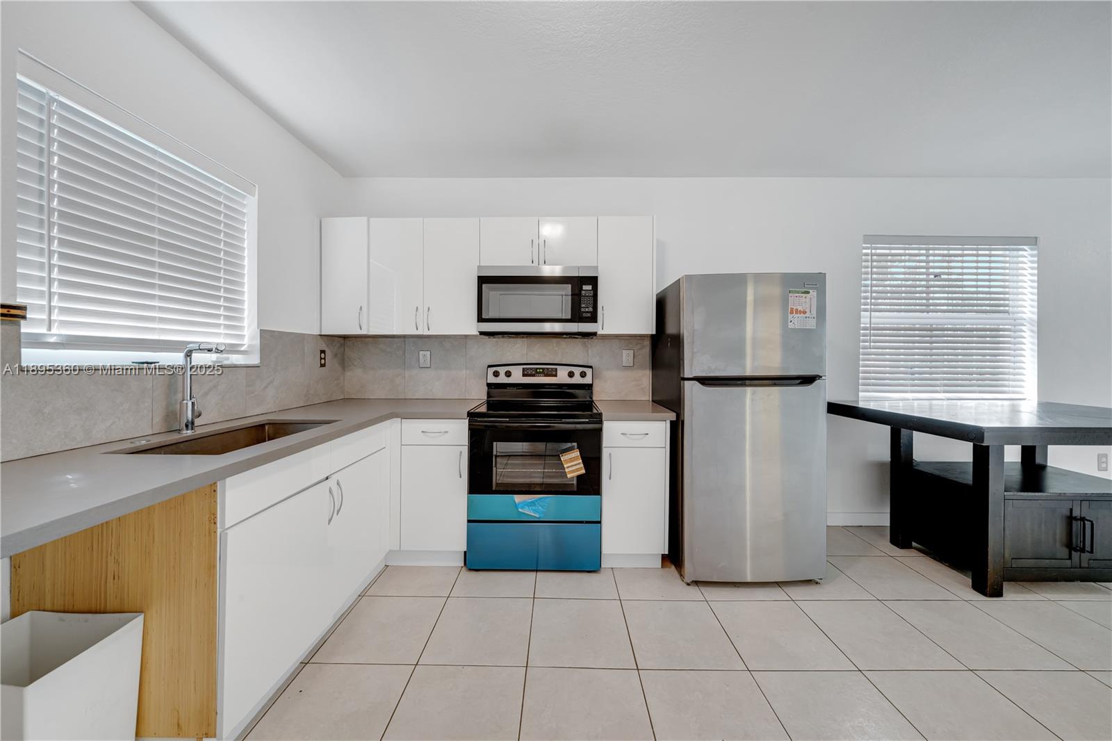 BAY VISTA PARK - Residential Income