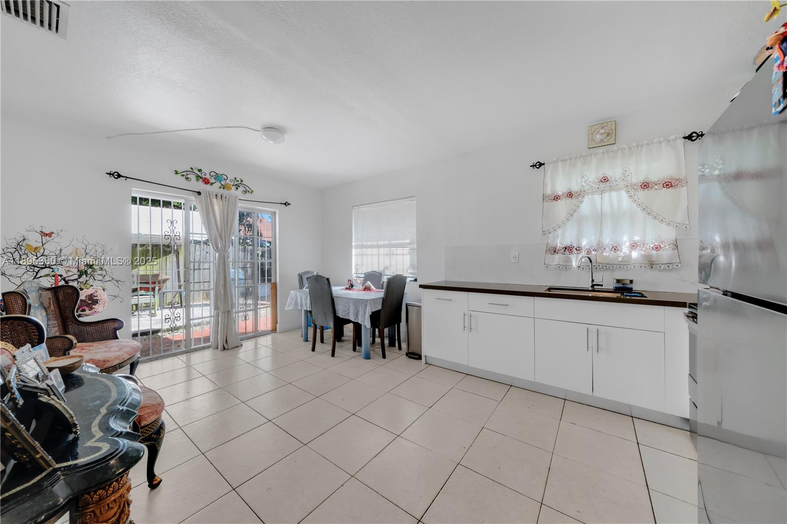 BAY VISTA PARK - Residential Income