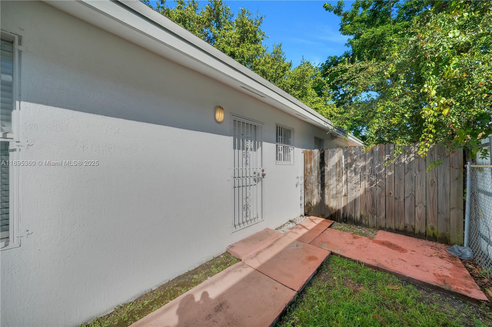 BAY VISTA PARK - Residential Income