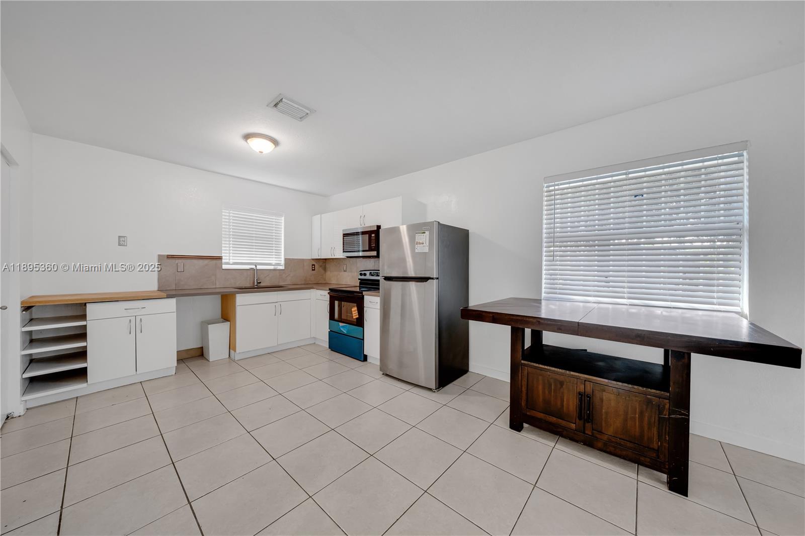 BAY VISTA PARK - Residential Income