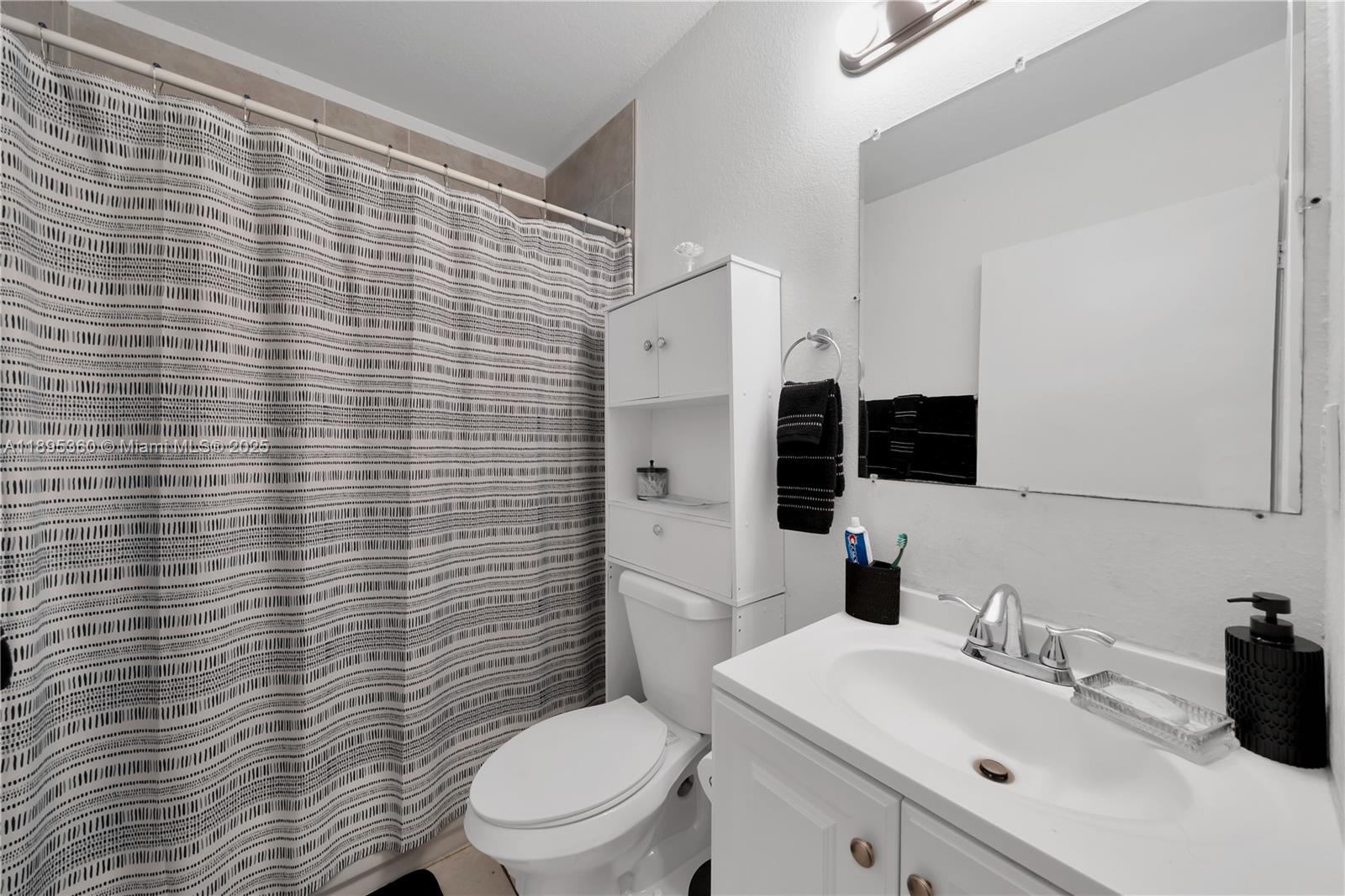 BAY VISTA PARK - Residential Income