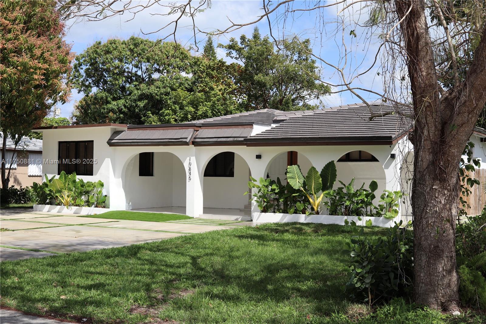 BISC SHORES HEIGHTS - Residential