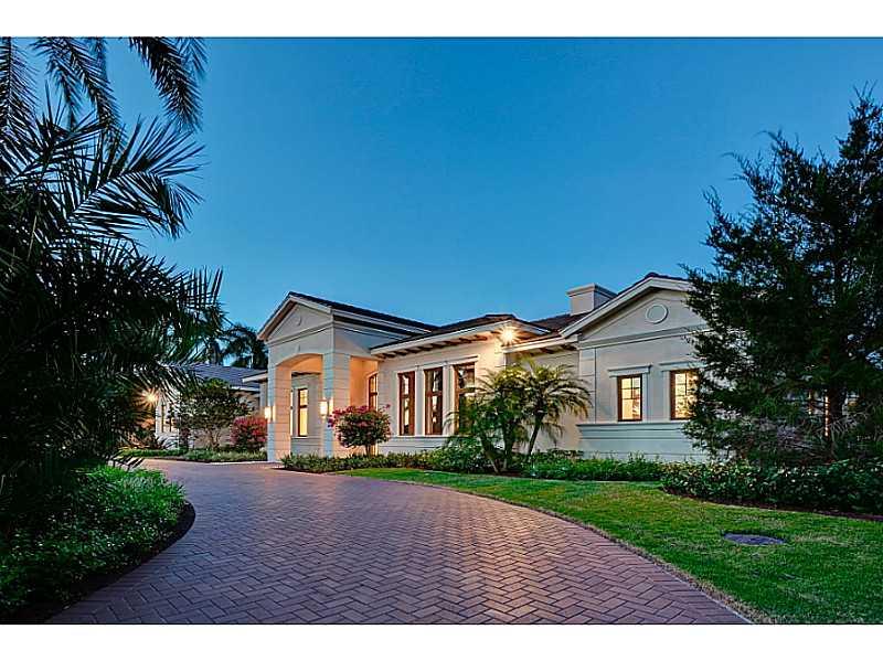 Pre-Construction pricing and unique opportunity to customize in N.Pinecrest. Plans designed with legendary Hollub quality and finesse. Home is contemplated to be 5Br/5.5Ba, 3 car garage with study. Estimated completion is summer 2015.