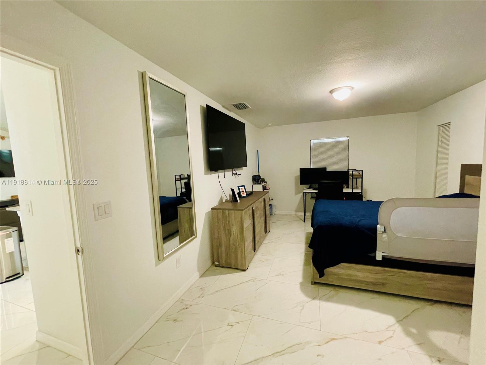 Lee County Unincorporated - Residential Lease