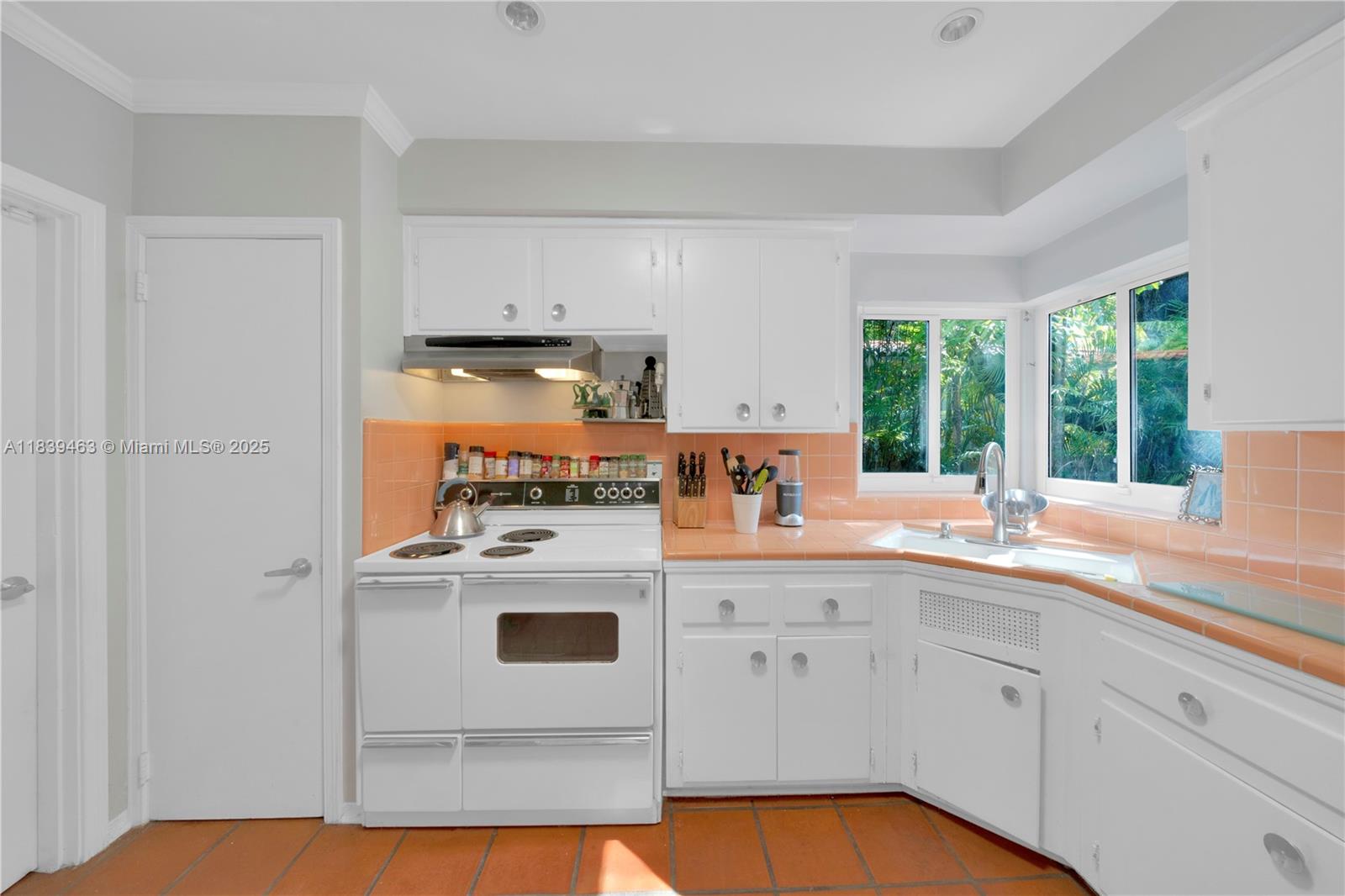 NATOMA MANORS - Residential