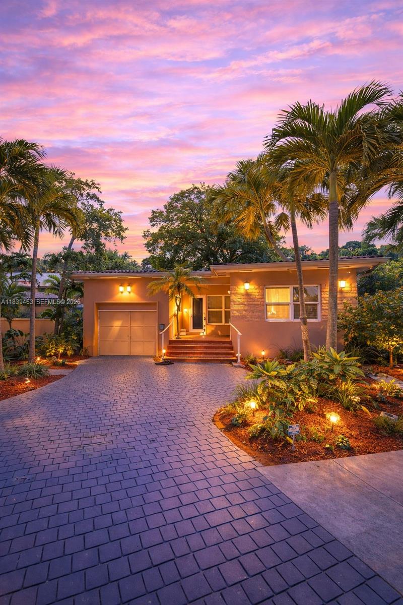 NATOMA MANORS - Residential