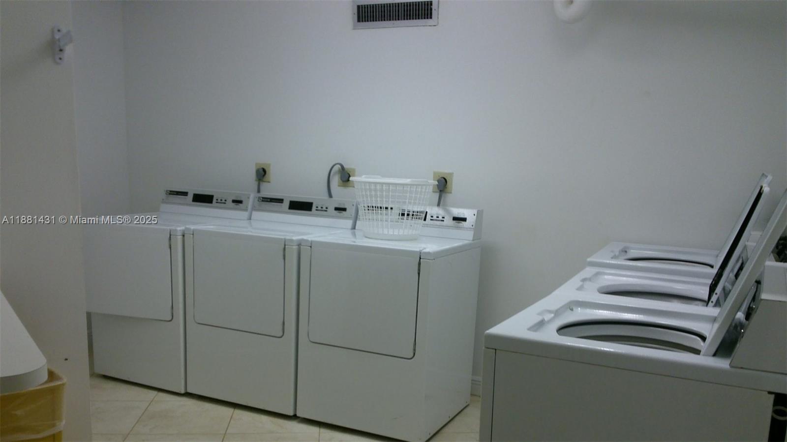 PARK PLACE CONDOMINIUM NO - Residential