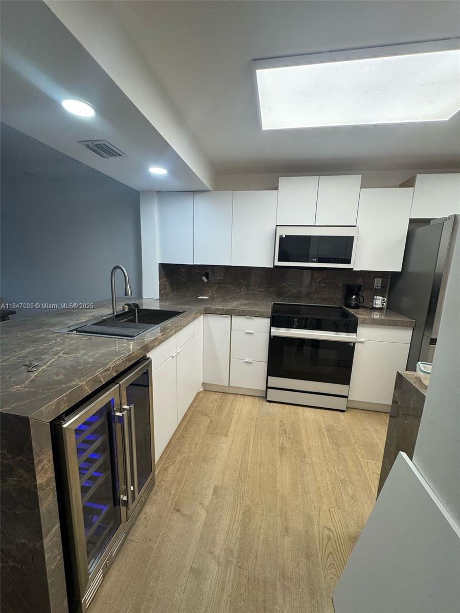10044 S Ocean Dr 105