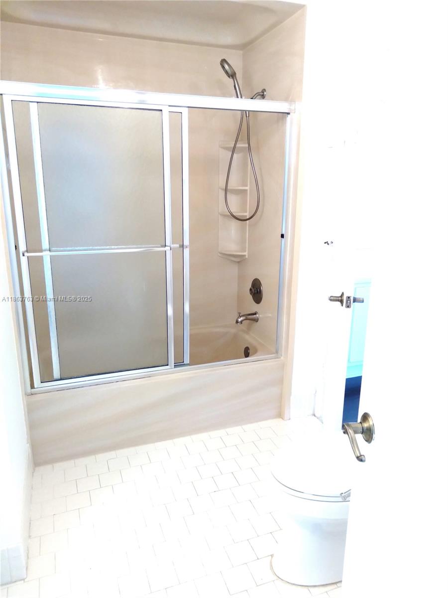 SHERBROOKE - Residential