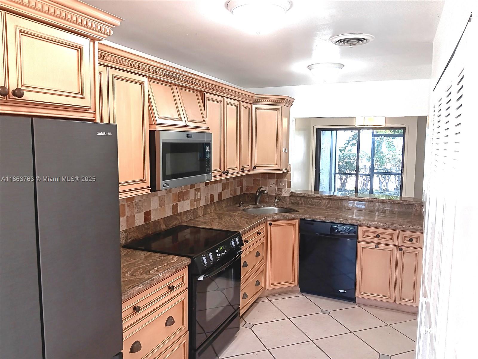 SHERBROOKE - Residential