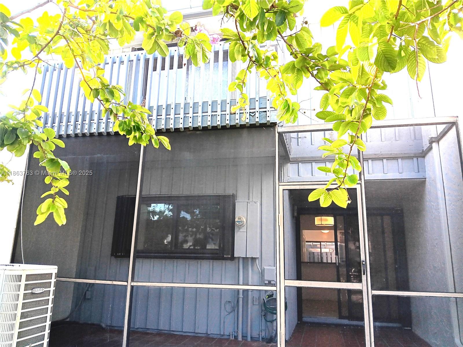 SHERBROOKE - Residential