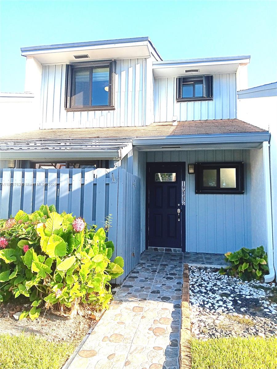 The beach home is located east of US-1, within walking distance of Hollywood Beach, offering all its fine dining and entertainment. Spacious 2-story townhome in a gated community next to the golf course. Minutes to Hollywood Beach, Hollywood Downtown. Fenced porch in front and screened patio in the back, beautiful hardwood floors upstairs, a large master bedroom with a w/balcony. The community features security cameras throughout and a heated pool. Centrally located, close to the airport, shops, restaurants, and the beach.