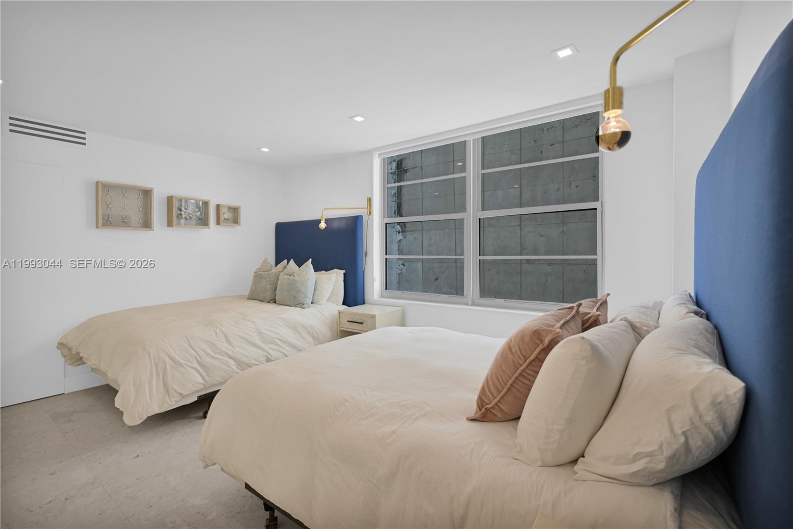 OCEANSIDE PLAZA CONDO - Residential