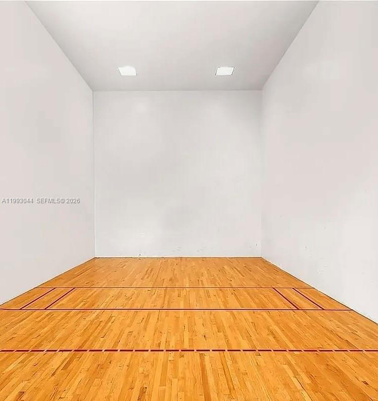 OCEANSIDE PLAZA CONDO - Residential