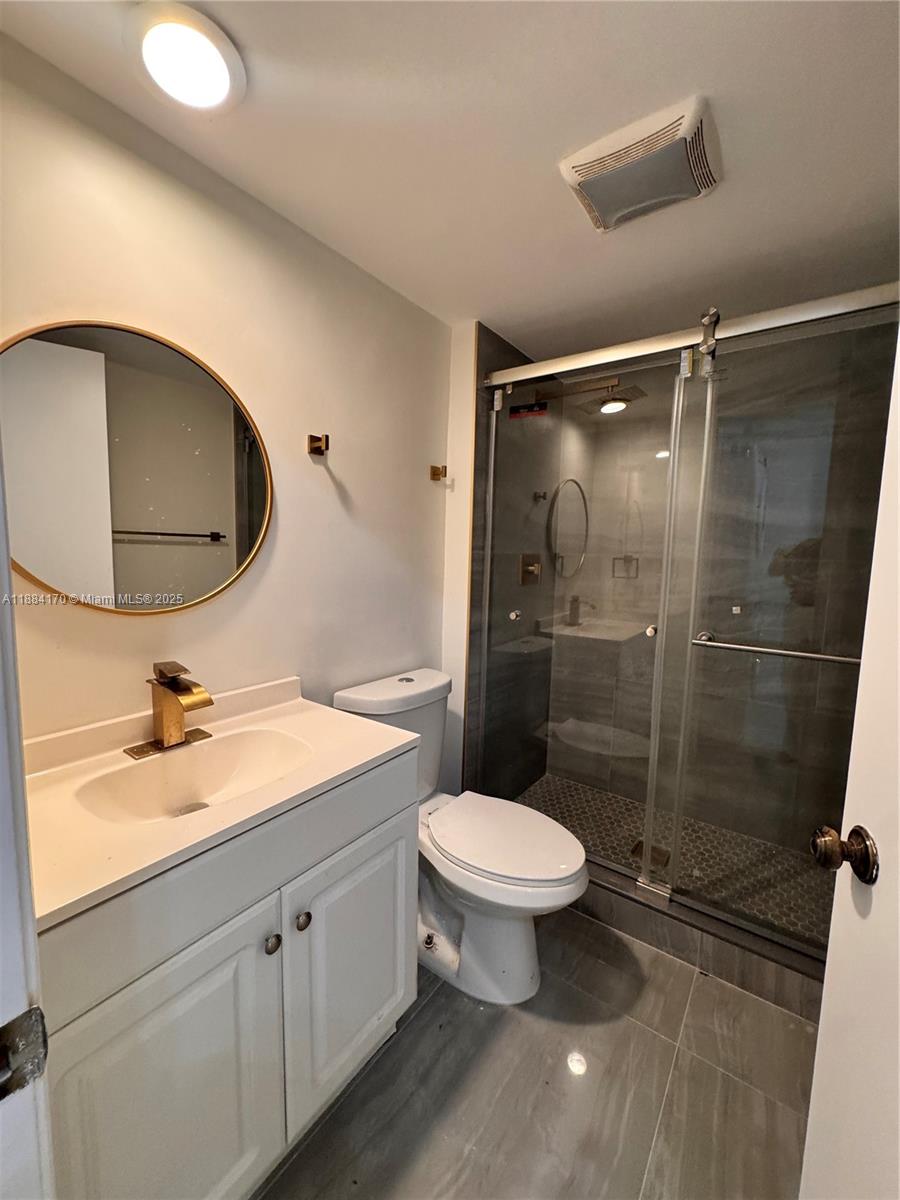 SHERWOOD LAKES - Residential