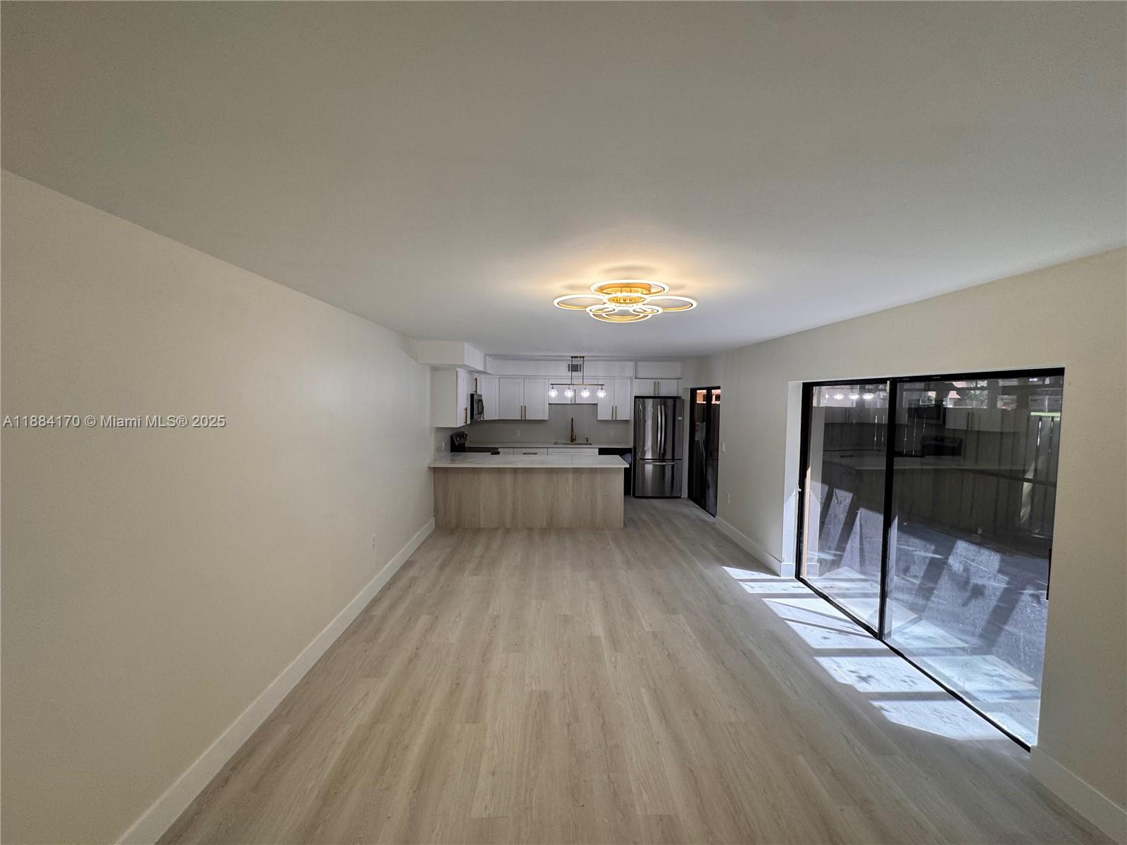 SHERWOOD LAKES - Residential