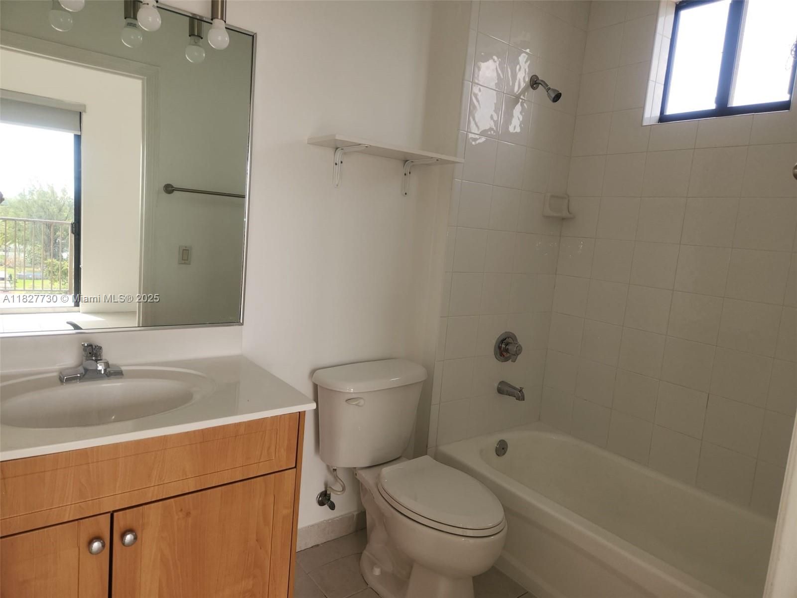 TUSCANY POINTE VILLAS CON - Residential