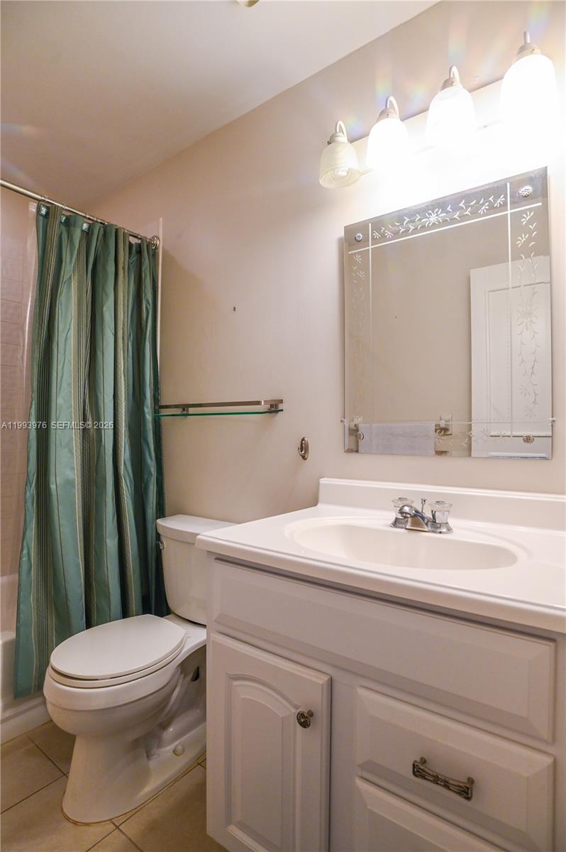 OAK LAKES - Residential