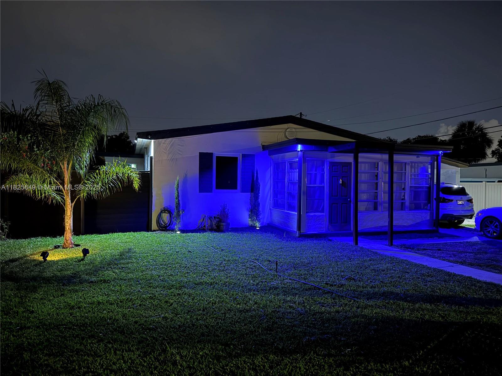 305 SW 24th Ave
