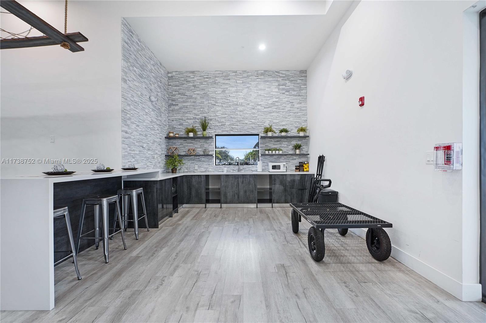 PLANTATION BUSINESS PARK - Residential