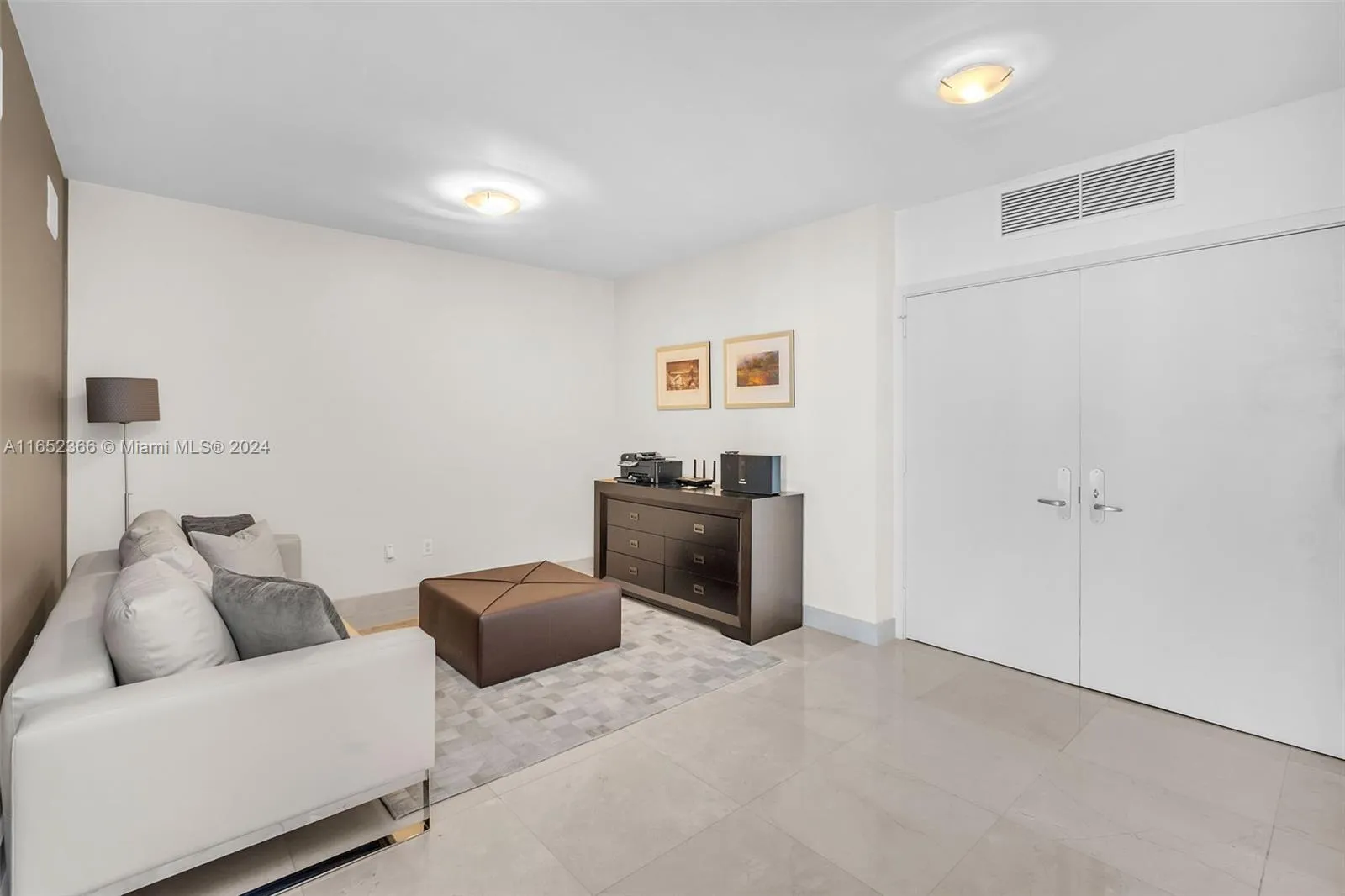 Miami, Florida 33131, United States, 2 Bedrooms Bedrooms, ,3 BathroomsBathrooms,Residential,Active,45629