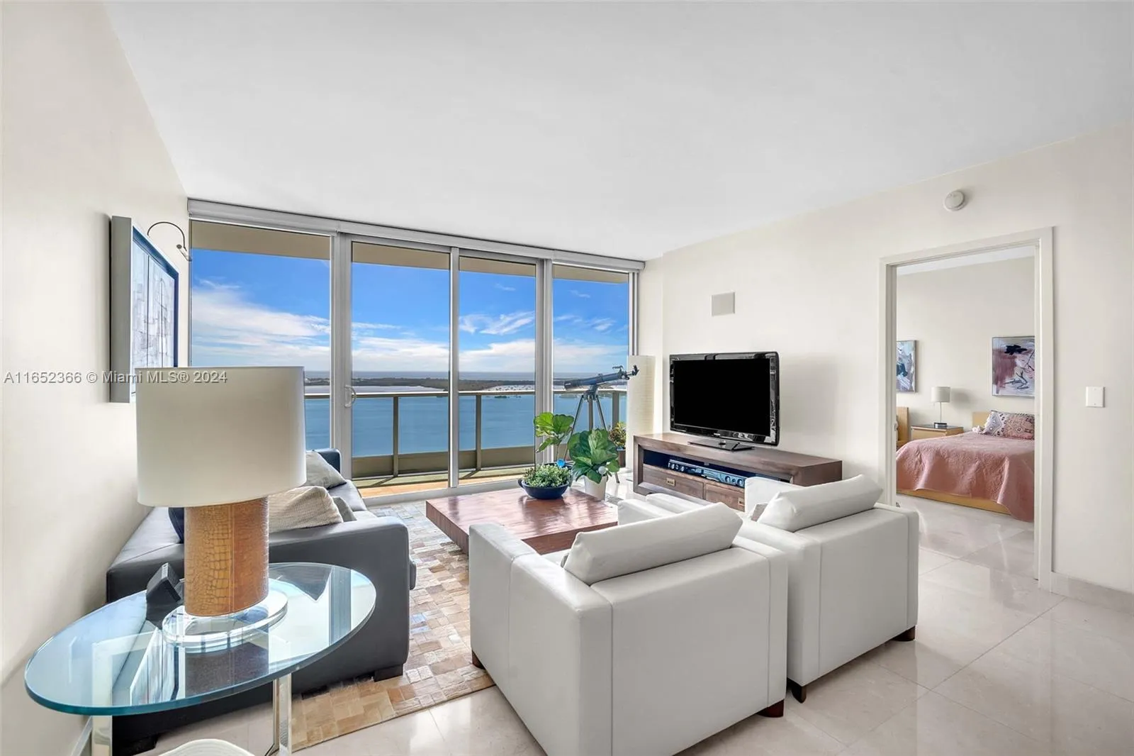 Miami, Florida 33131, United States, 2 Bedrooms Bedrooms, ,3 BathroomsBathrooms,Residential,Active,45629