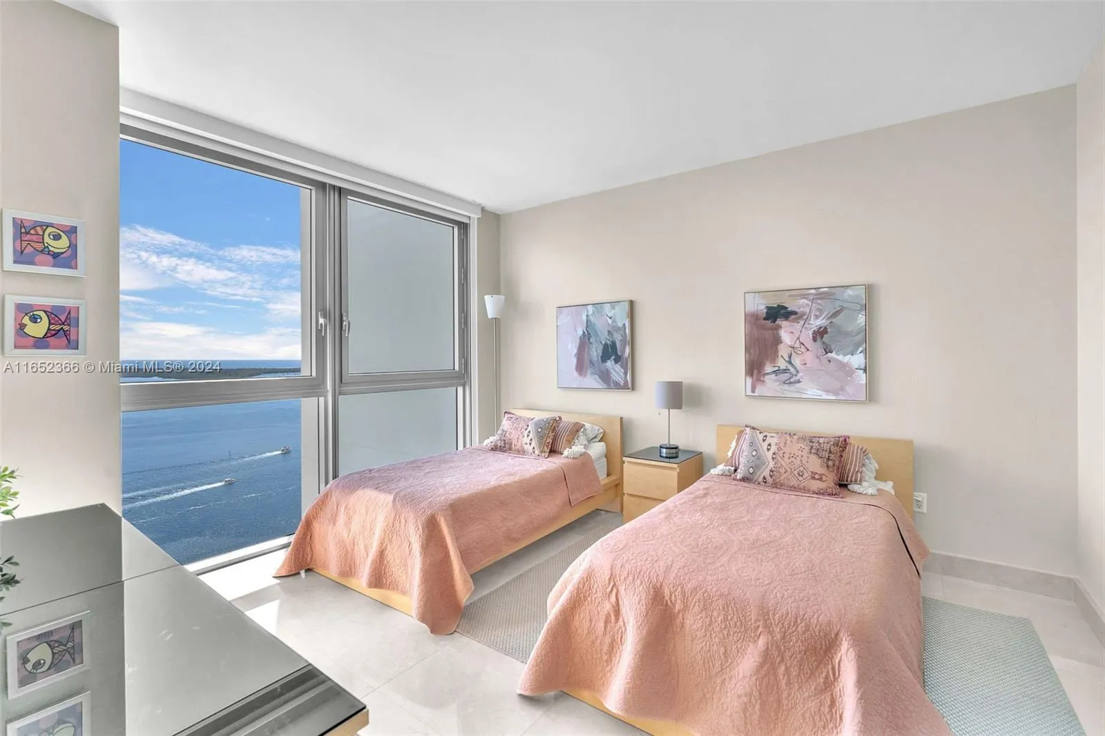 Miami, Florida 33131, United States, 2 Bedrooms Bedrooms, ,3 BathroomsBathrooms,Residential,Active,45629