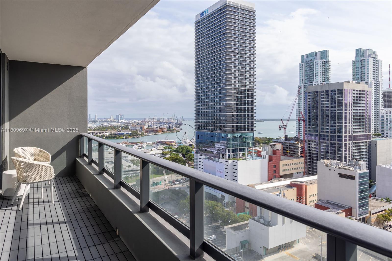 Rental Property at 601 Ne 1st Ave 2012, Miami, Broward County, Florida - Bedrooms: 1 
Bathrooms: 2  - $5,000 MO.