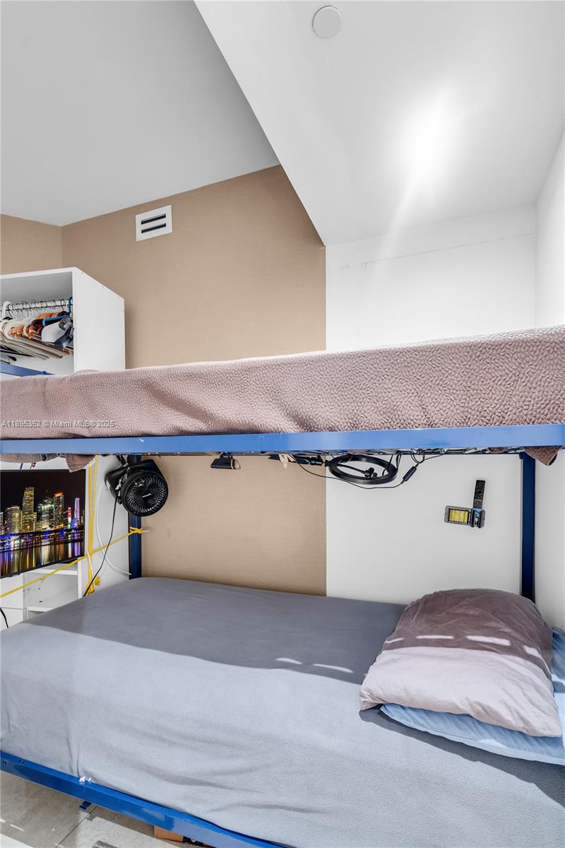 SANTA MARIA CONDO - Residential Lease