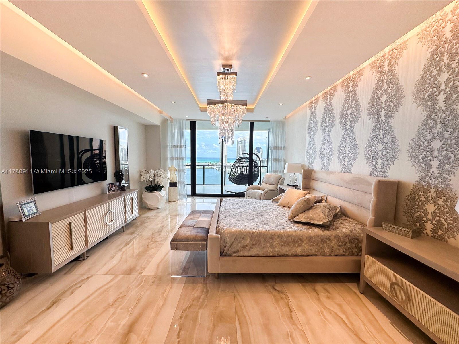PRIVE CONDO - Residential Lease