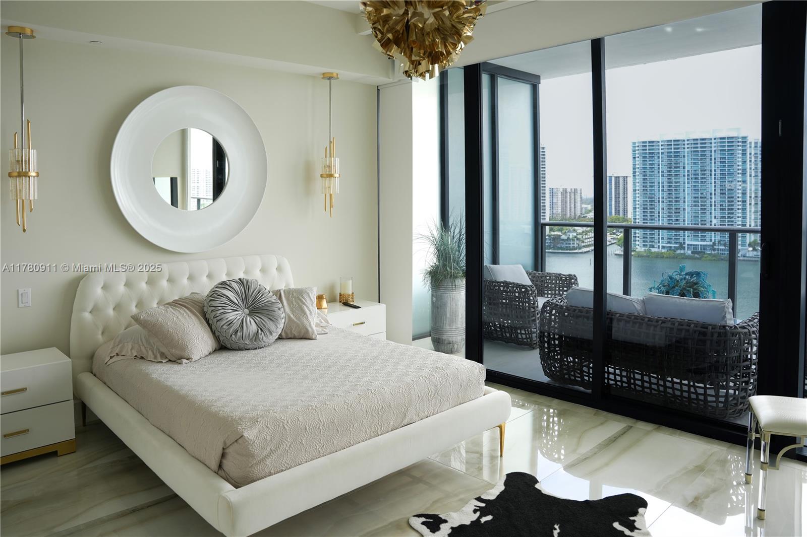 PRIVE CONDO - Residential Lease
