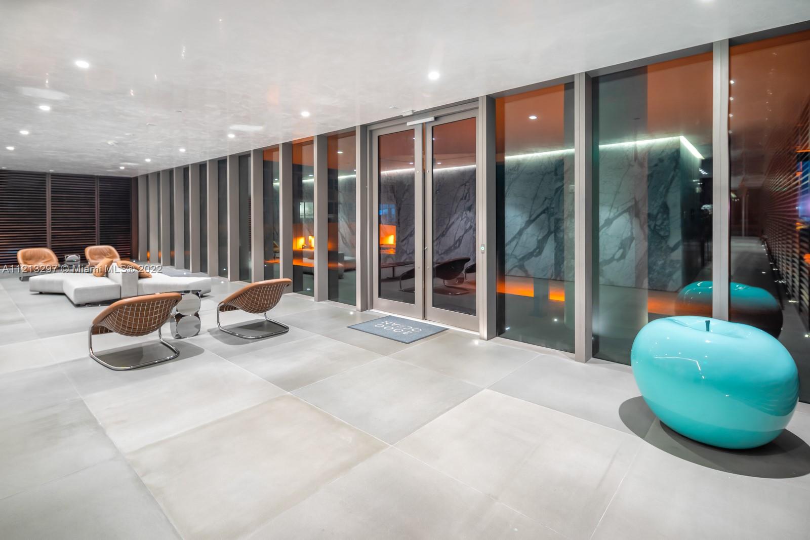 2000 Ocean - Residential