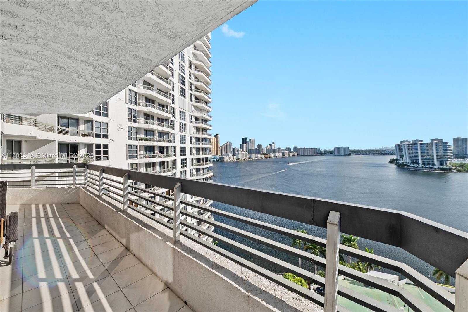 MYSTIC POINTE CONDO NO TH - Residential