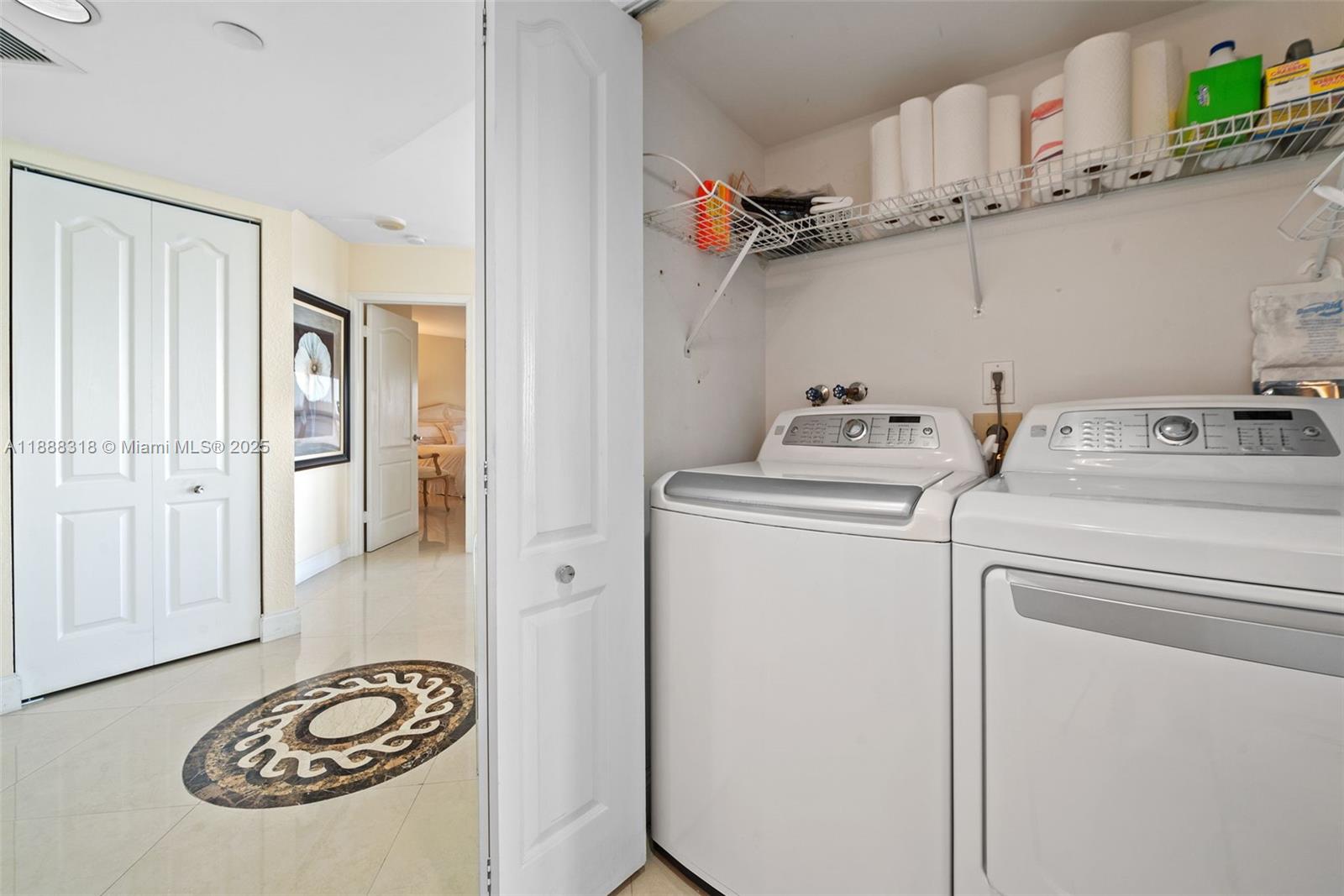 MYSTIC POINTE CONDO NO TH - Residential