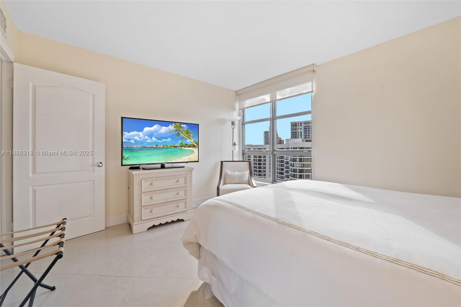 MYSTIC POINTE CONDO NO TH - Residential