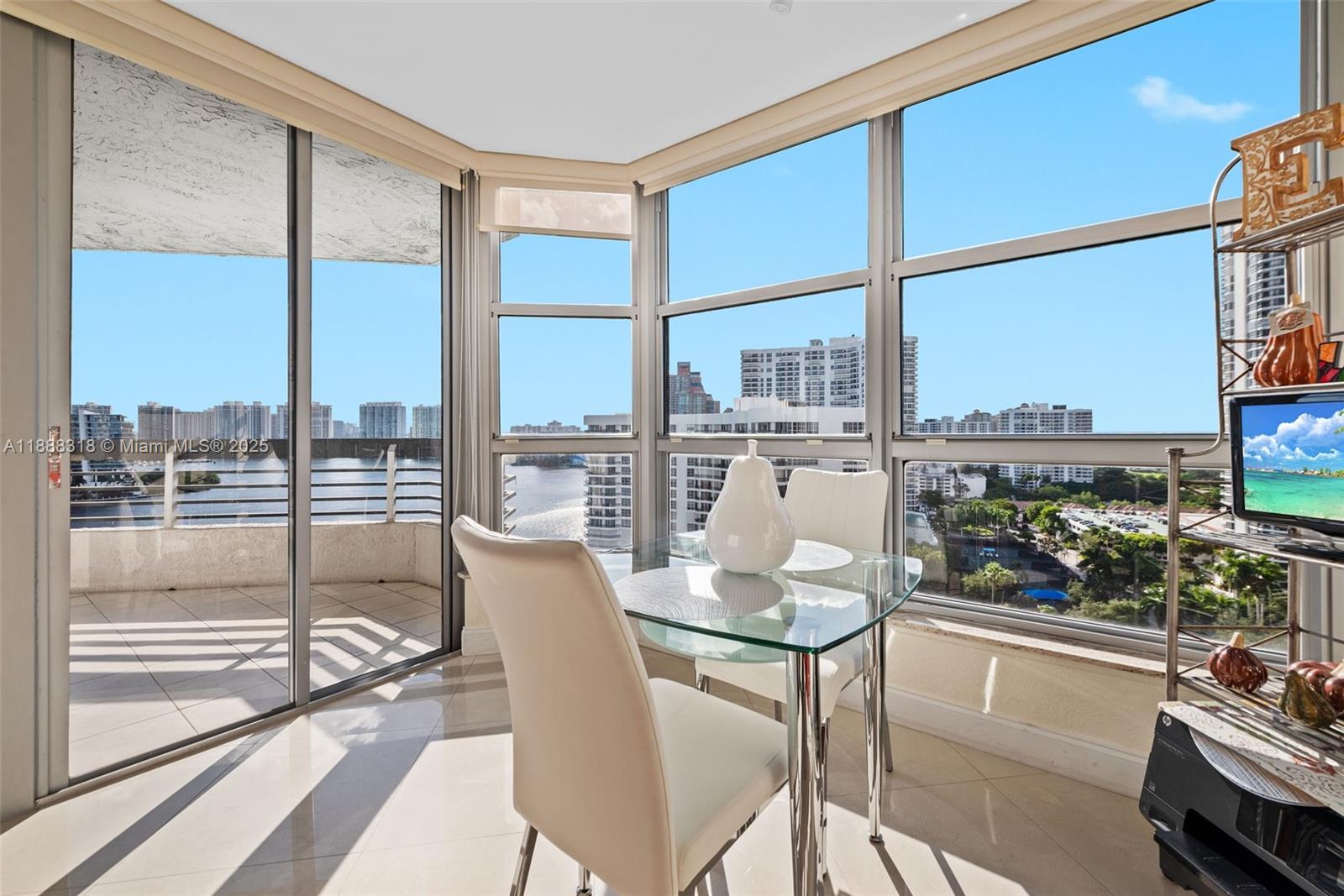 MYSTIC POINTE CONDO NO TH - Residential