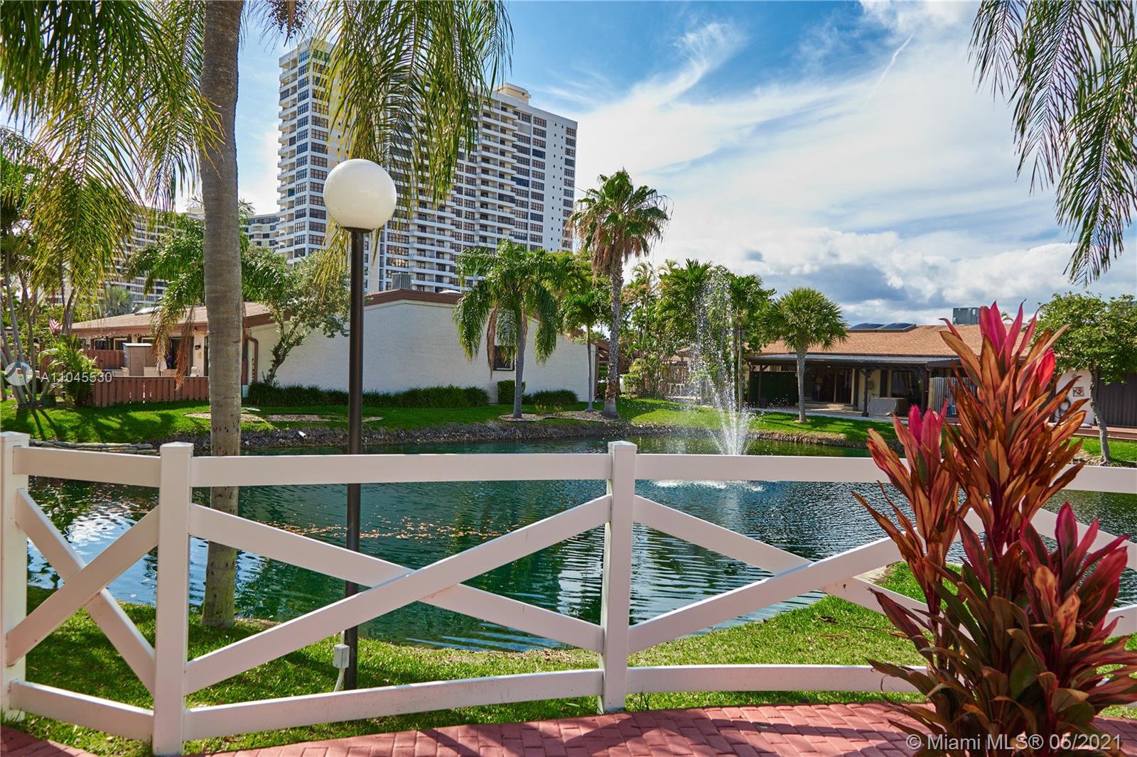 HARBOURWOOD - Residential Lease