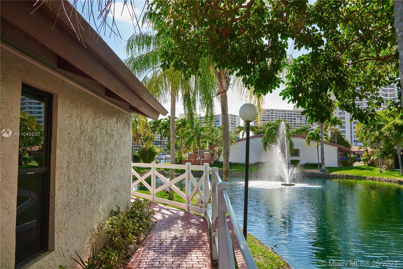 HARBOURWOOD - Residential Lease