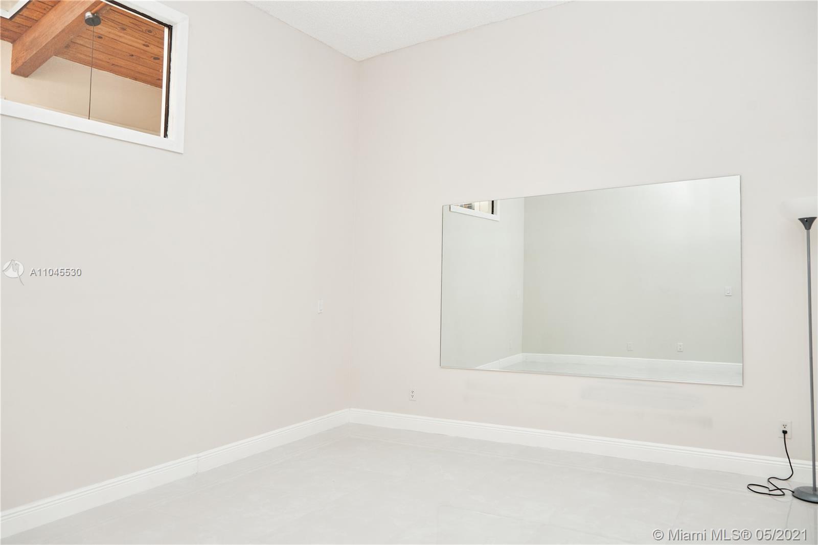 HARBOURWOOD - Residential Lease