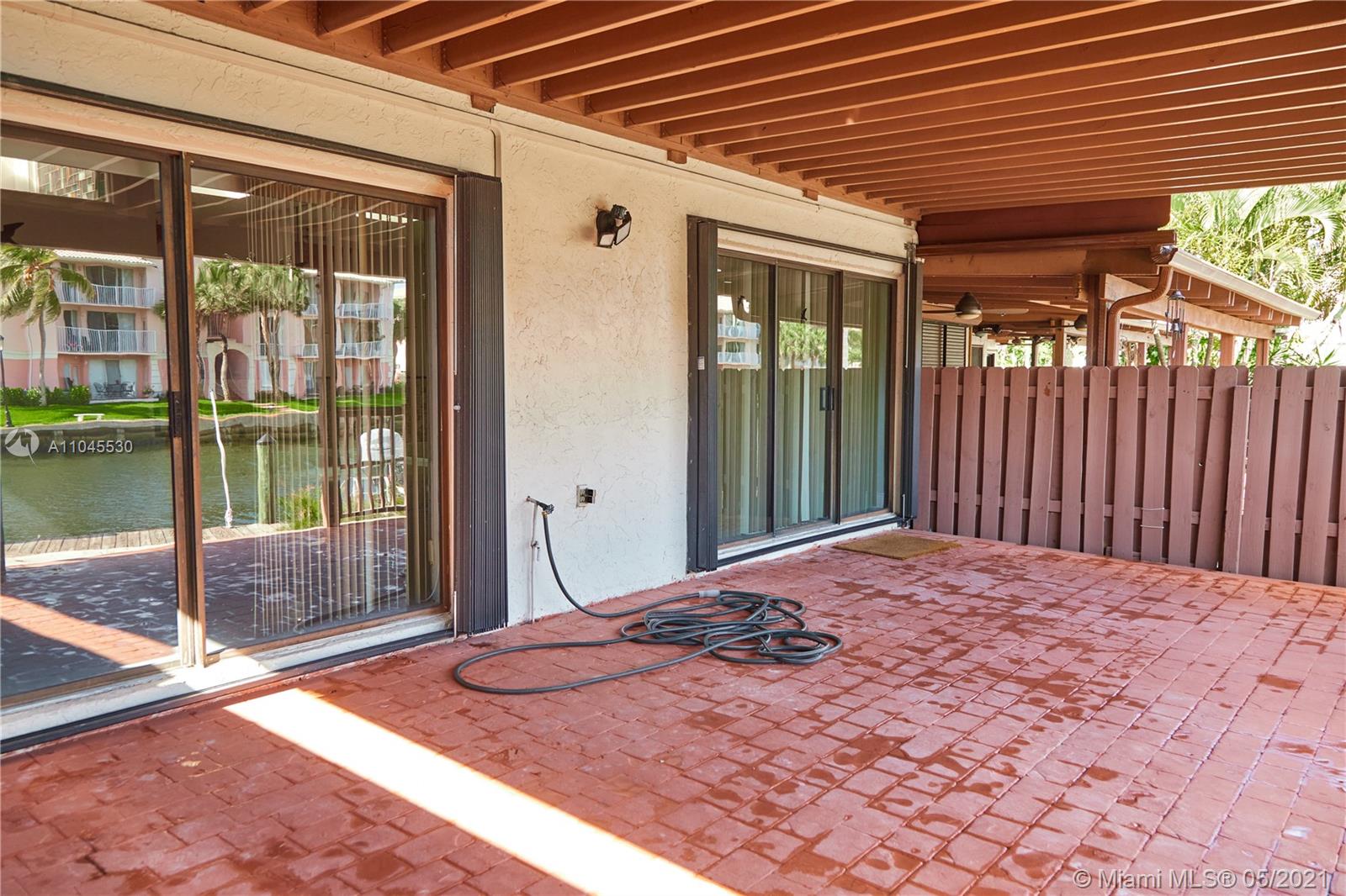 HARBOURWOOD - Residential Lease