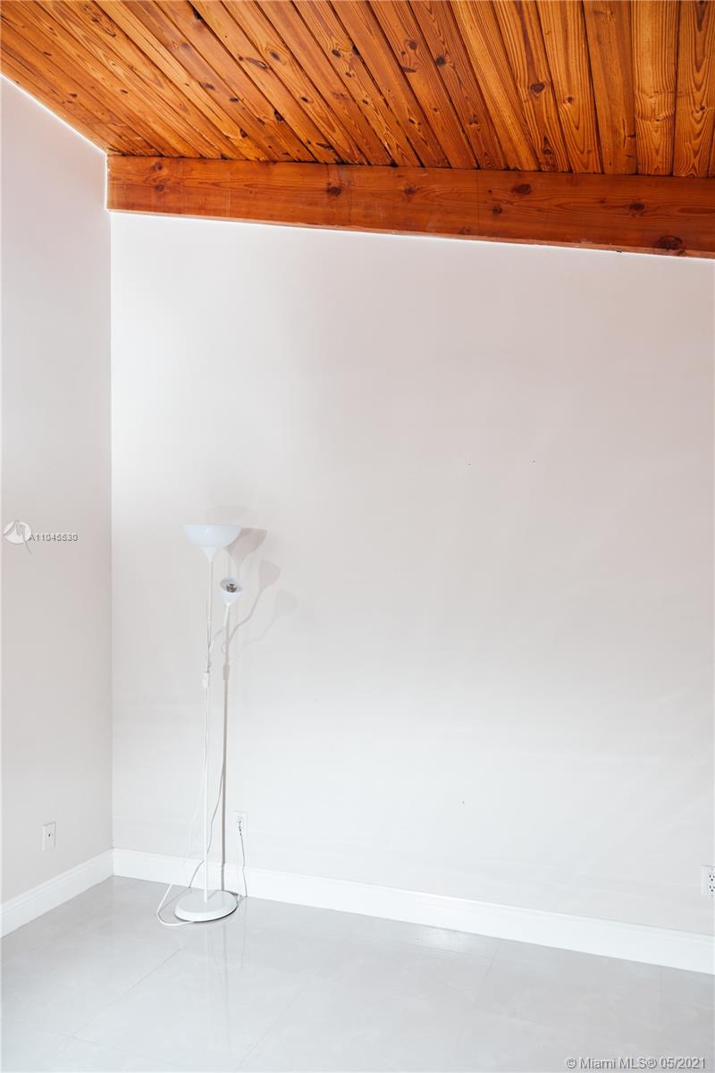 HARBOURWOOD - Residential Lease