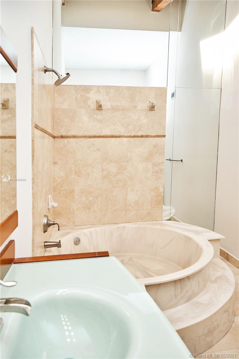 HARBOURWOOD - Residential Lease