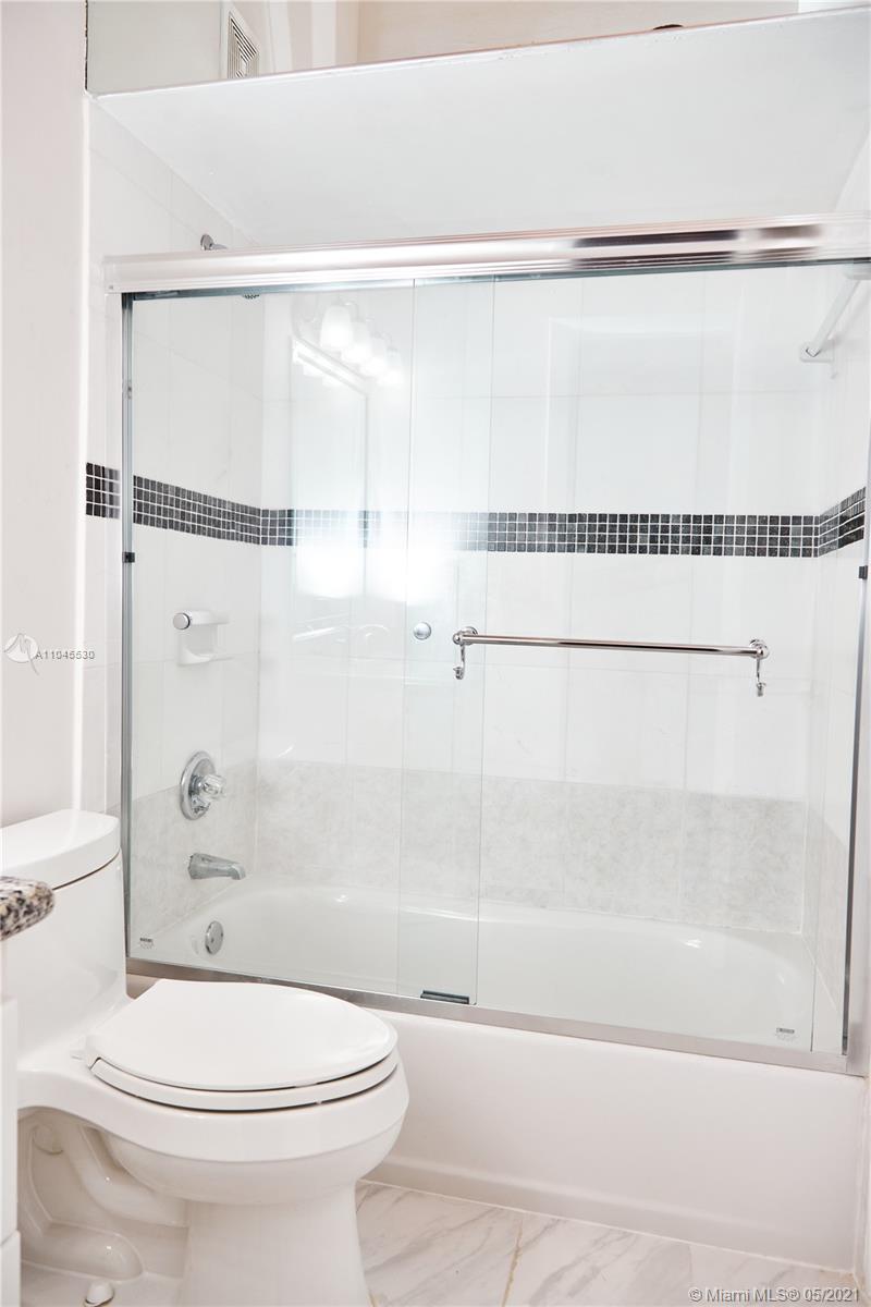 HARBOURWOOD - Residential Lease