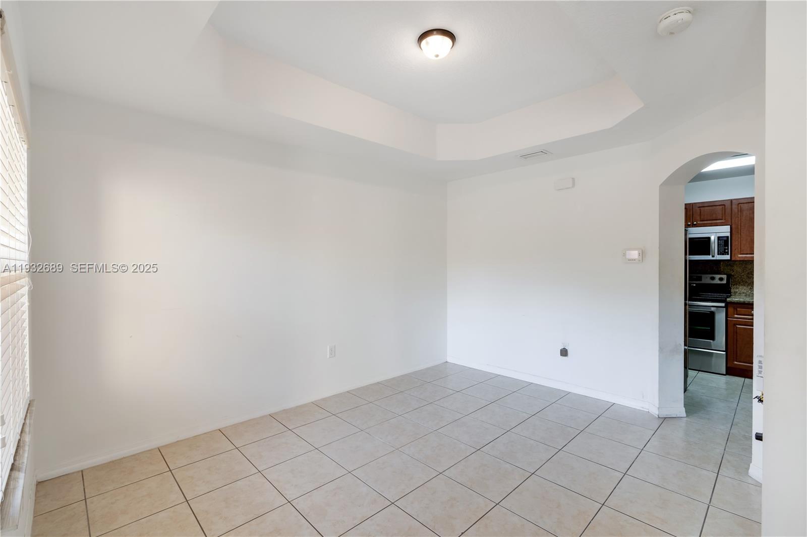 PEMBROKE CAY CONDO - Residential Lease