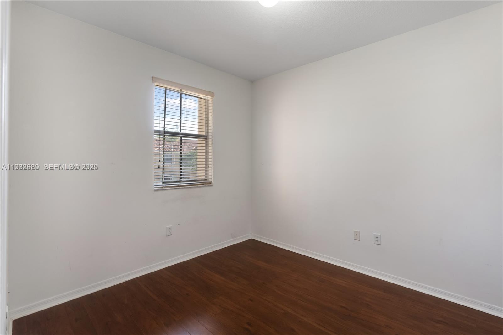 PEMBROKE CAY CONDO - Residential Lease