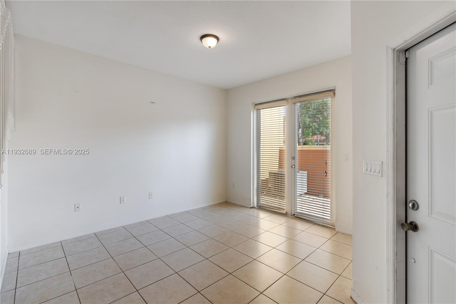 PEMBROKE CAY CONDO - Residential Lease