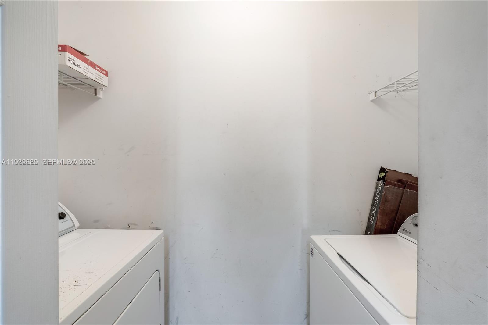 PEMBROKE CAY CONDO - Residential Lease