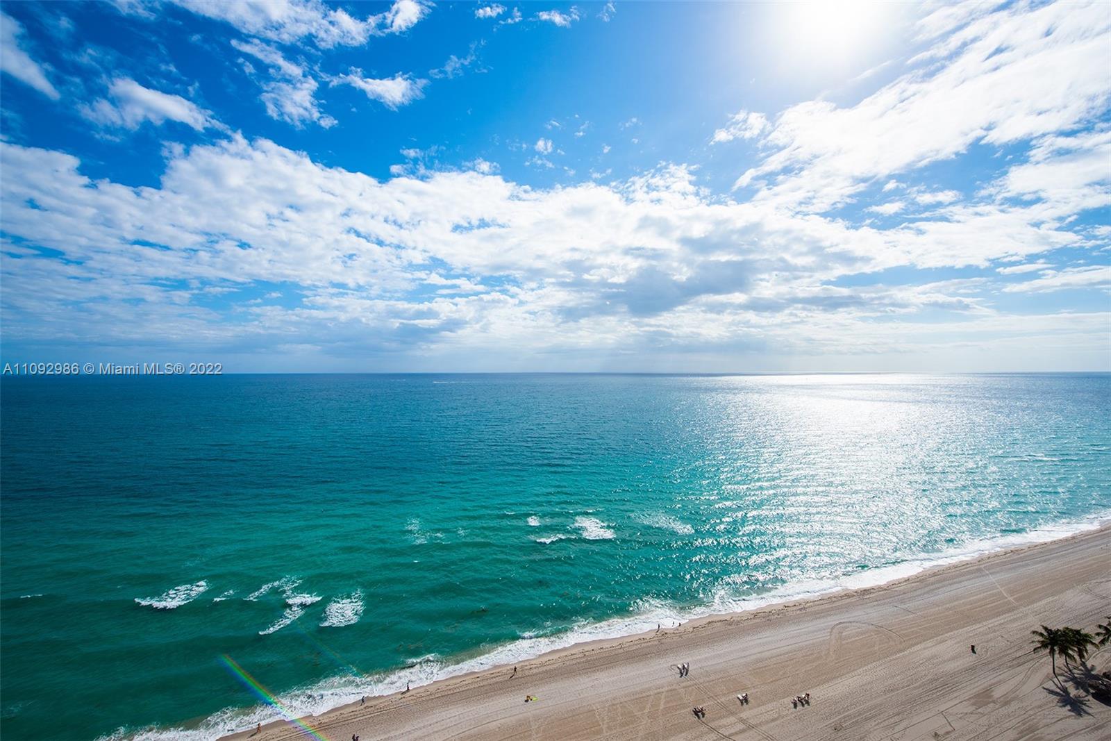 TURNBERRY OCEAN CLUB - Residential