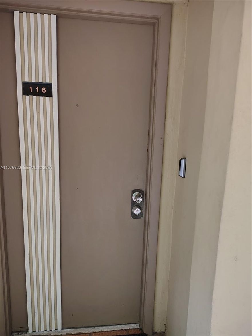 VERY NICE MAINTAINED 1/1.5 CONDO IN GREAT COMMUNITY, WONDERFUL LOCATION. CLOSE TO MAJOR ROADS AND HIGHWAYS, 24 HOURS SECURITY.